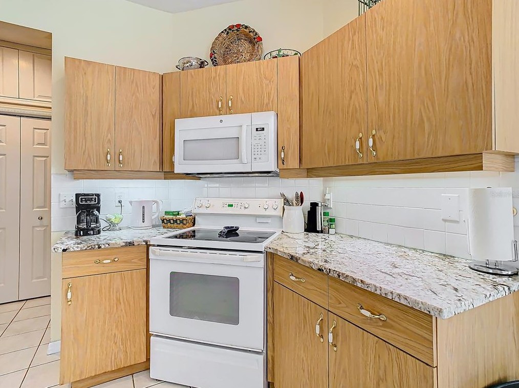 8732 Teacher Ln, Zephyrhills FL 33541-7486 exterior