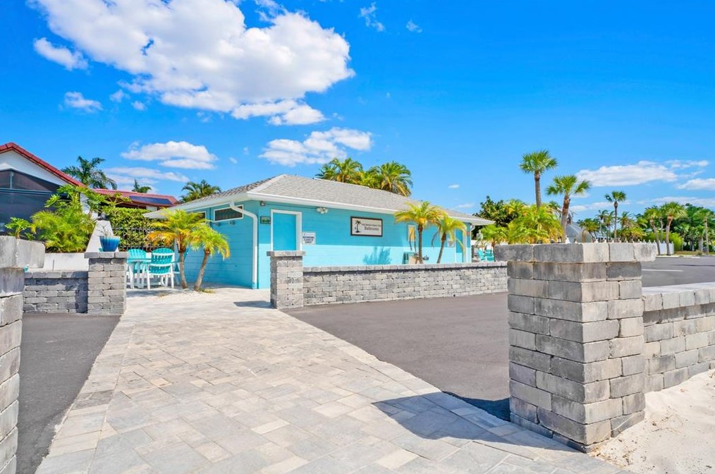 4537 Dewey Dr, New Port Richey FL 34652-3110 exterior