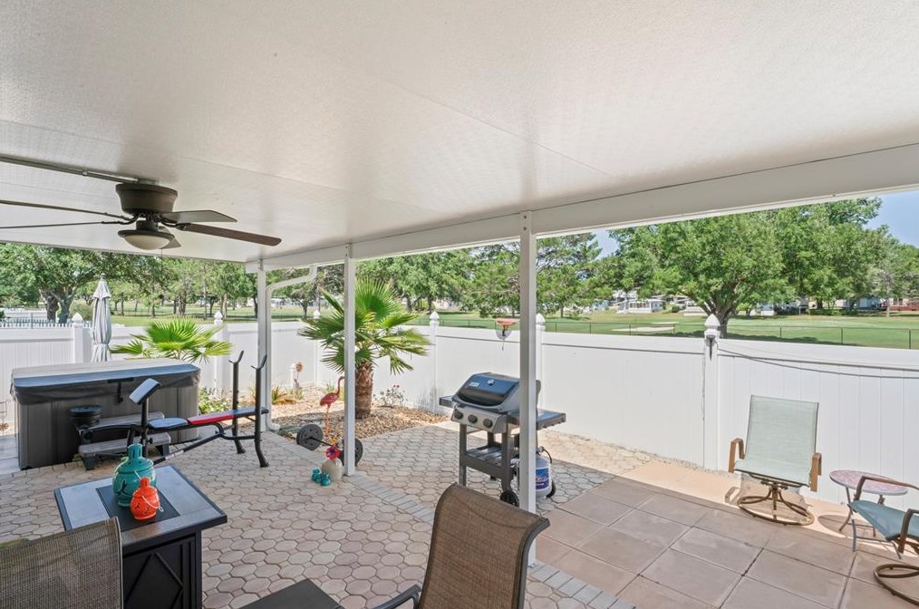 9189 Southern Charm Cir, Brooksville FL  34613-6916 exterior