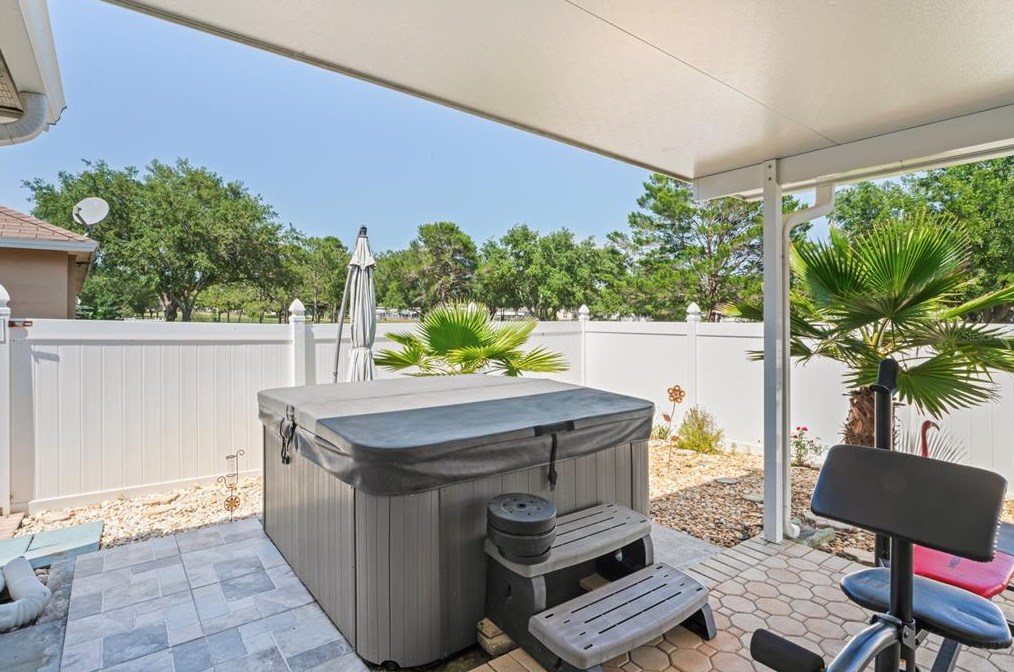 9189 Southern Charm Cir, Brooksville FL  34613-6916 exterior