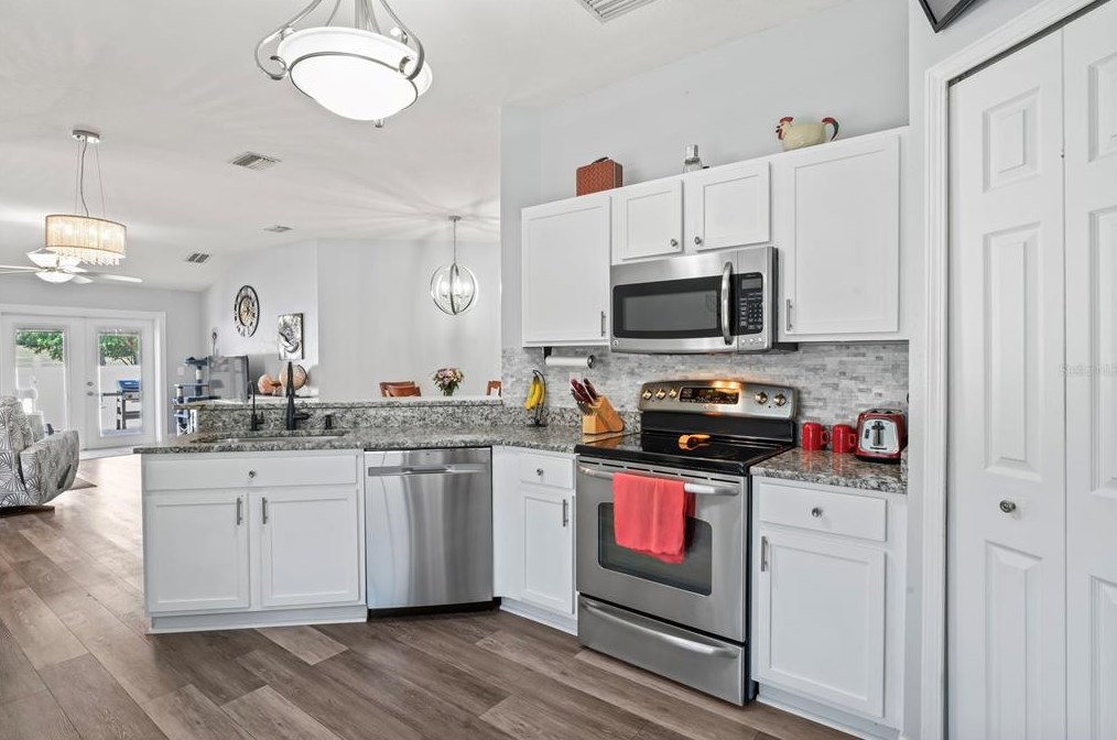 9189 Southern Charm Cir, Brooksville FL  34613-6916 exterior