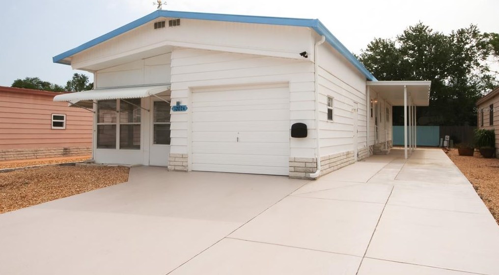 12024 Longhorn Dr, Port Richey FL  34667-2294 exterior