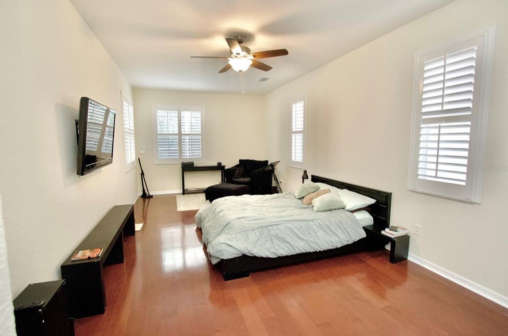 27733 Kirkwood Cir, Zephyrhills FL 33544-8722 exterior