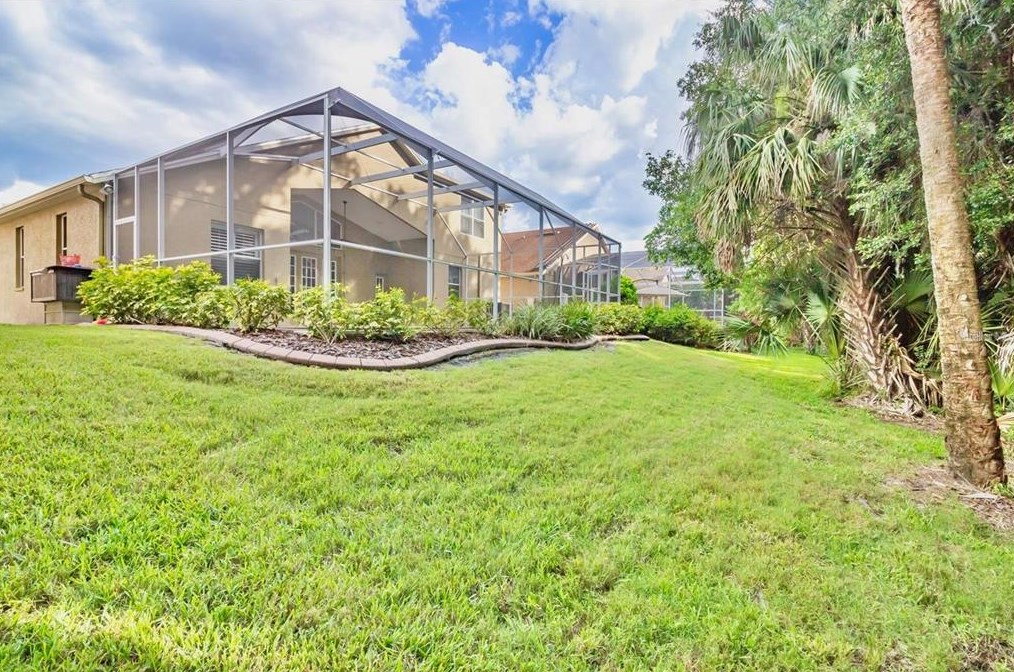 27733 Kirkwood Cir, Zephyrhills FL 33544-8722 exterior