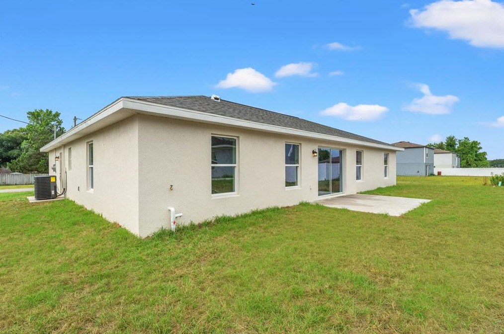 27051 Wakefield Dr, Brooksville FL  exterior