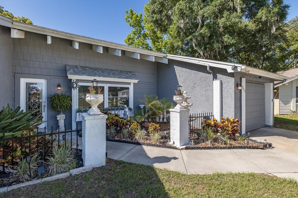 12500 Riv Ml Dr, Port Richey FL  34667-2535 exterior