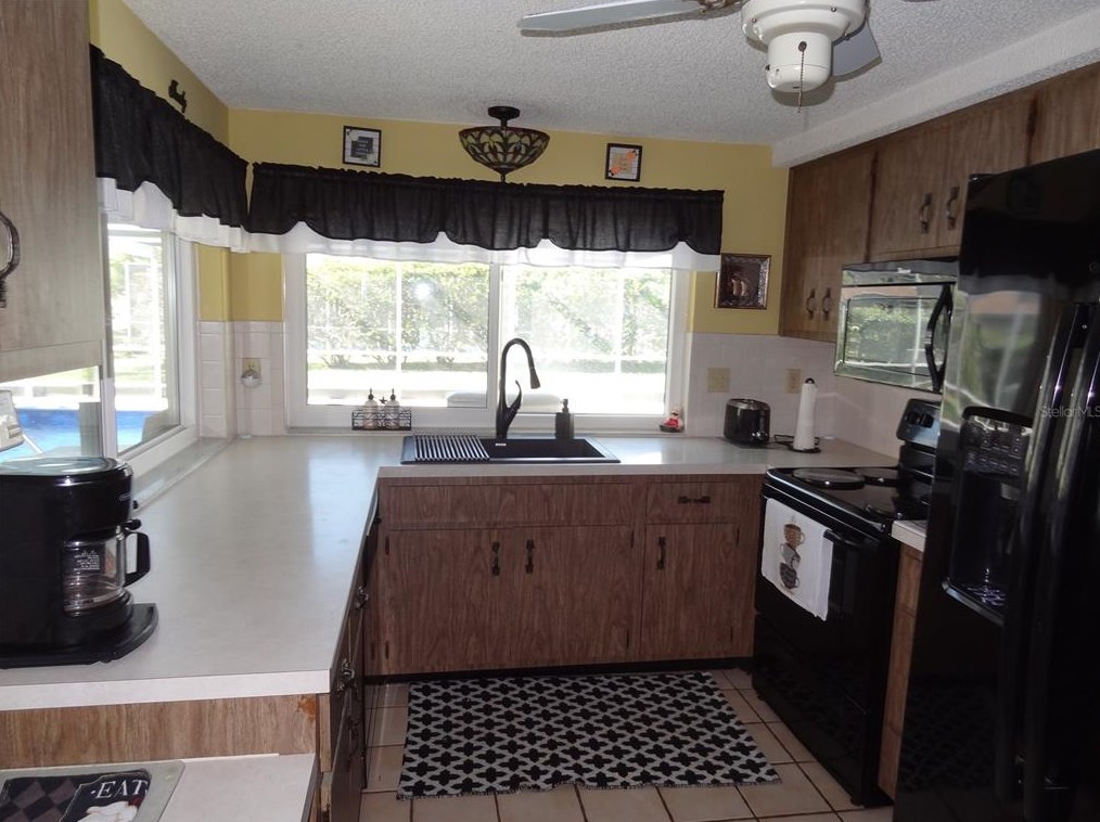 12107 Buttonwood Row, Port Richey FL  34667-2620 exterior