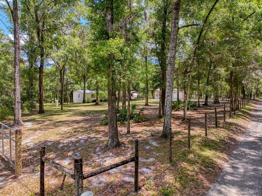 26219 Jamboree Rd, Brooksville FL  34601-5461 exterior