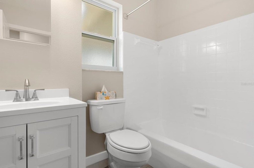 1092 Embassy Ave, Brooksville FL  exterior