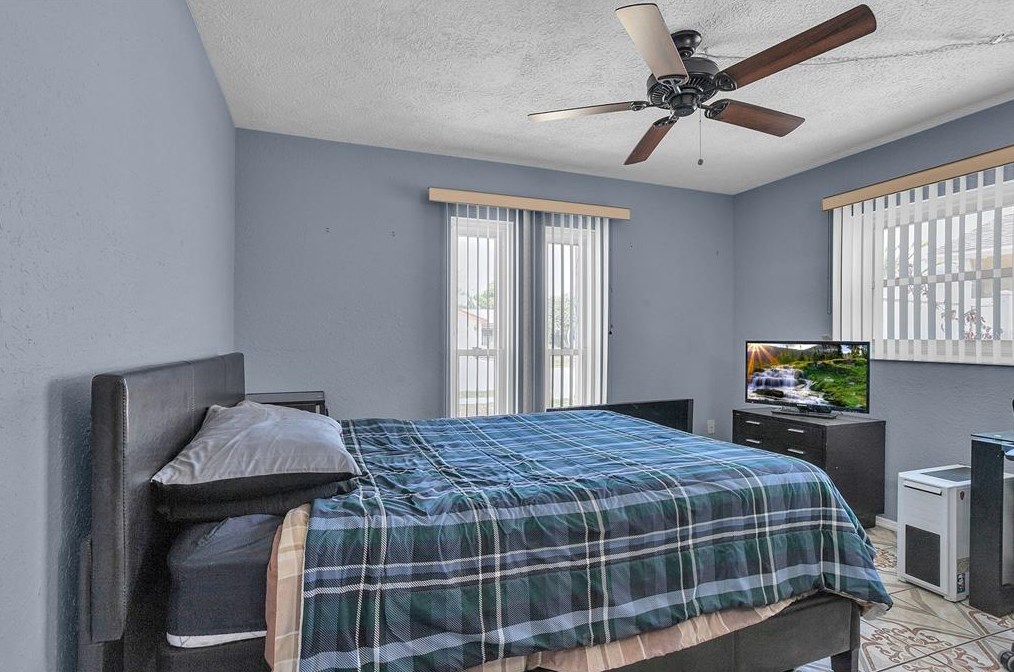 12814 Cedar Rdg Dr, Port Richey FL  34669-2713 exterior