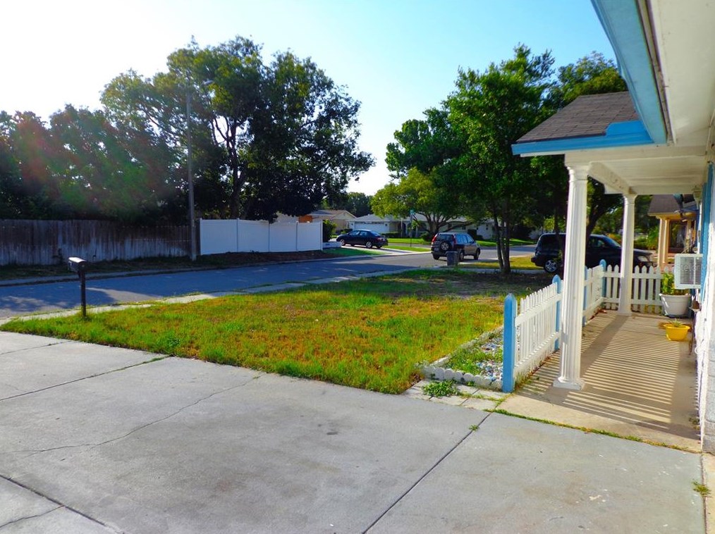11710 Paige Dr, Port Richey FL  34668-1166 exterior