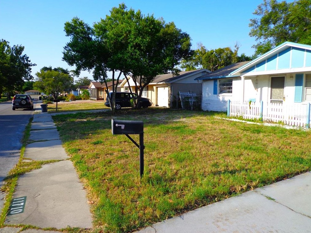 11710 Paige Dr, Port Richey FL  34668-1166 exterior