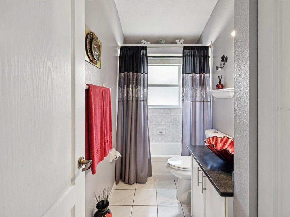 11634 Holly Ann Dr, New Port Richey FL 34654-1732 exterior