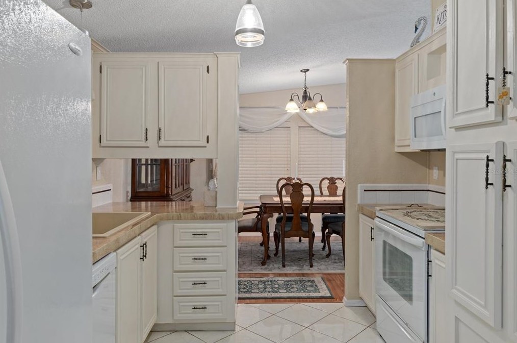 5136 Forest Glenn Dr, Brooksville FL  34607-3922 exterior