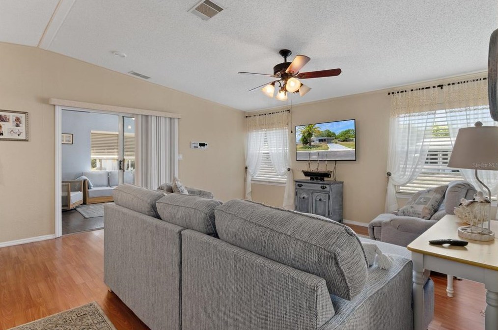 5136 Forest Glenn Dr, Brooksville FL  34607-3922 exterior