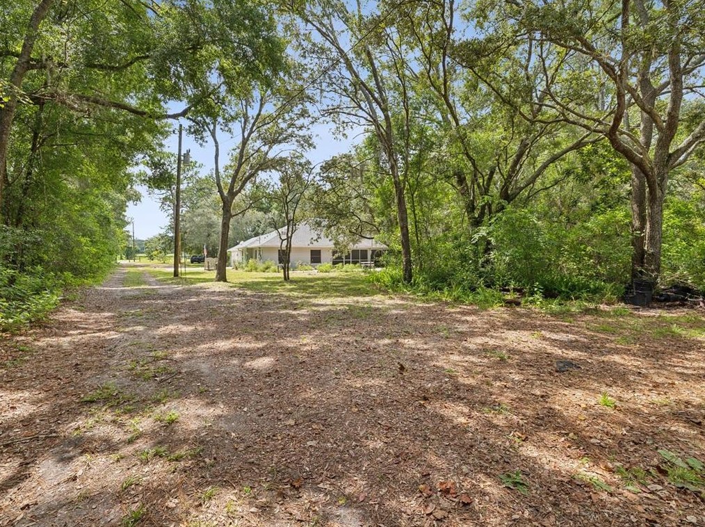 8402 Shaw Rd, Brooksville FL  34602-7182 exterior