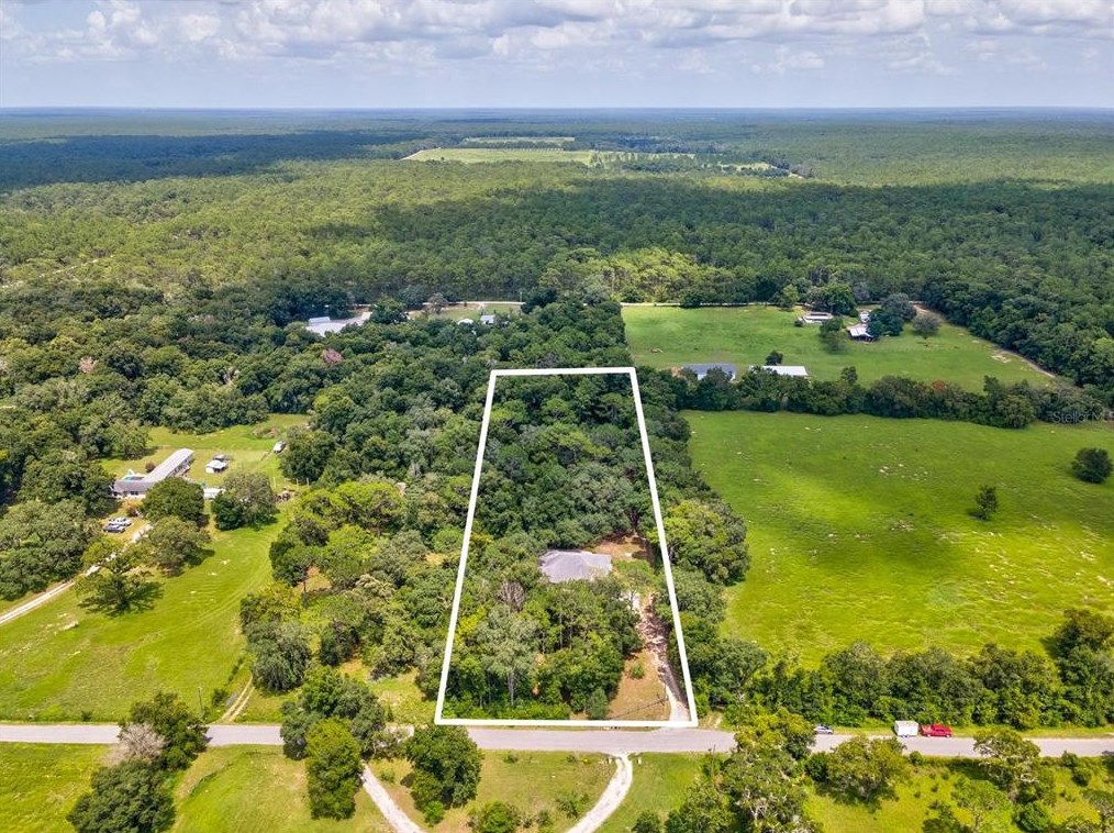 8402 Shaw Rd, Brooksville FL  34602-7182 exterior