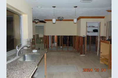 2044 Montana Avenue NE, Saint Petersburg, FL 33703 - Photo 51