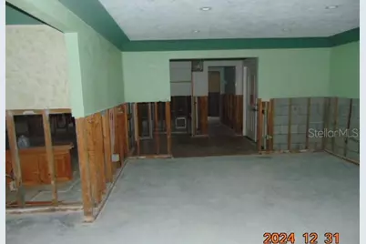 2044 Montana Avenue NE, Saint Petersburg, FL 33703 - Photo 37