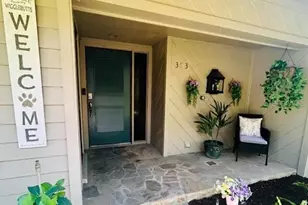 303 Old Mill Pond Rd, Palm Harbor, FL 34683 - Photo 1
