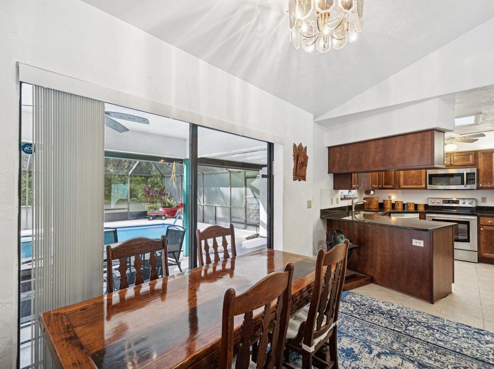 1750 Mesa Verde Dr, Beverly Hills FL  34465-3159 exterior