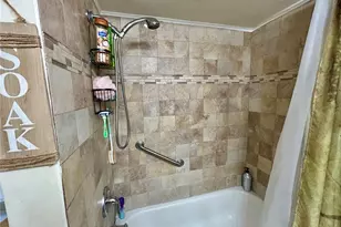 427 Windrush Bay Dr, Tarpon Springs, FL 34689 - Photo 35