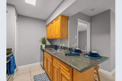 230 Thorn Tree Place #230, Brandon, FL 33510 - Photo 7