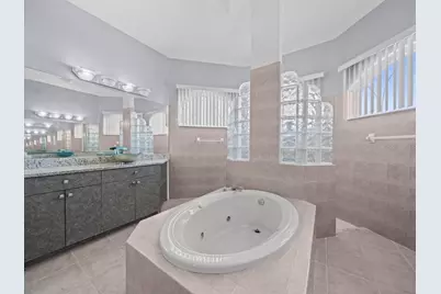 10307 Ridge Top Loop, Weeki Wachee, FL 34613 - Photo 33