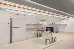 12133 Spartan Way, Hudson, FL 34667 - Photo 11