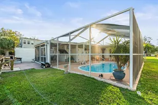 7260 Aberdeen Ct, Weeki Wachee, FL 34607 - Photo 1