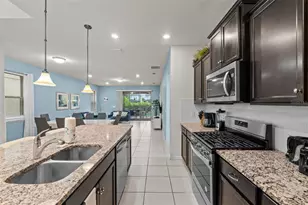 5537 Misty Oak Cir, Davenport, FL 33837 - Photo 9