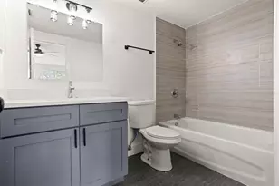 4712 Stonepointe Pl, Tampa, FL 33634 - Photo 29