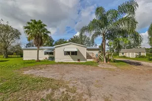 15624 Carlton Lake Rd, Wimauma, FL 33598 - Photo 13
