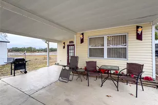 9321 Grizzly Bear Ln, Weeki Wachee, FL 34613 - Photo 17