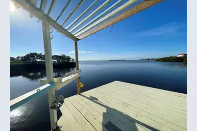 1624 Sea Breeze Drive, Tarpon Springs, FL 34689 - Photo 31