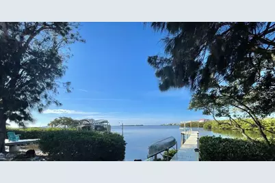 1624 Sea Breeze Drive, Tarpon Springs, FL 34689 - Photo 1