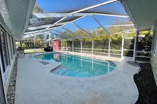 1624 Seabreeze Dr, Tarpon Springs, FL 34689 - Photo 3