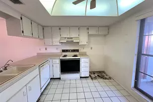 7523 Greystone Dr, Hudson, FL 34667 - Photo 11