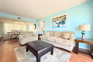 9000 Commodore Dr, Seminole, FL 33776 - Photo 7