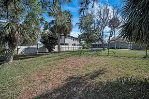 646 Riverside Dr, Tarpon Springs, FL 34689 - Photo 83