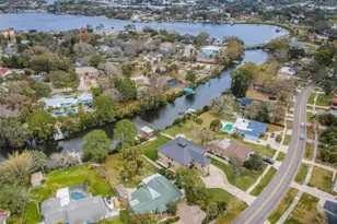 646 Riverside Dr, Tarpon Springs, FL 34689 - Photo 15