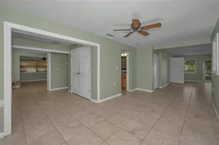 646 Riverside Dr, Tarpon Springs, FL 34689 - Photo 13