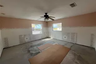 6228 Lonnie Lee Ln, Hudson, FL 34667 - Photo 11