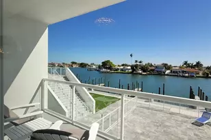 415 Island Way, Clearwater Beach, FL 33767 - Photo 17