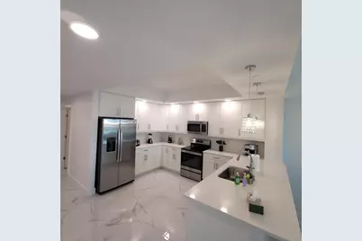 415 Island Way #204, Clearwater Beach, FL 33767 - Photo 13