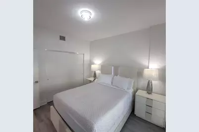 415 Island Way #204, Clearwater Beach, FL 33767 - Photo 7