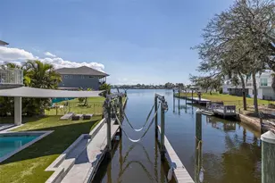 8401 Carolyn Dr, Port Richey, FL 34668 - Photo 61