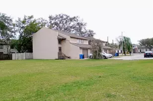 12401 Joel Ct, Tampa, FL 33612 - Photo 3