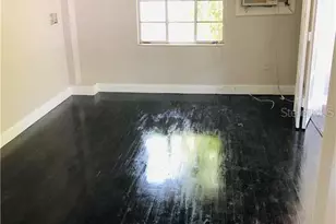 527 8th St N, Saint Petersburg, FL 33701 - Photo 21