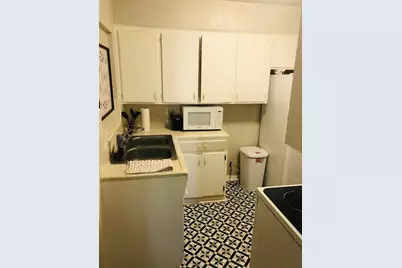 527 8th Street N #5, Saint Petersburg, FL 33701 - Photo 5